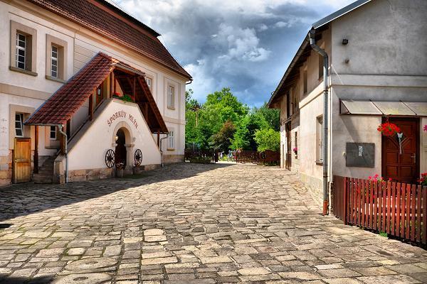 Hotel Sporkuv Mlyn Dvůr Králové nad Labem Exterior foto